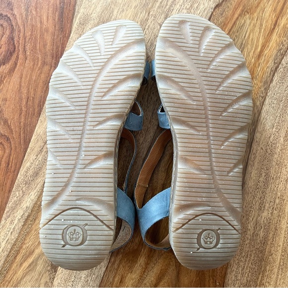 Born Trinidad leather strappy walking sandals cushioned sole - Picture 11 of 13